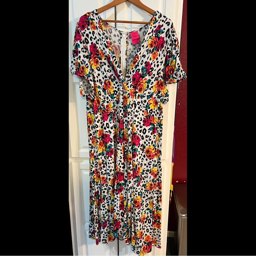 NWOT Betsey Johnson for Torrid Sz 26 Floral Leopard Dress
